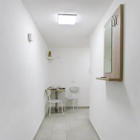 Casa Arcobaleno 57p Апартаменты *